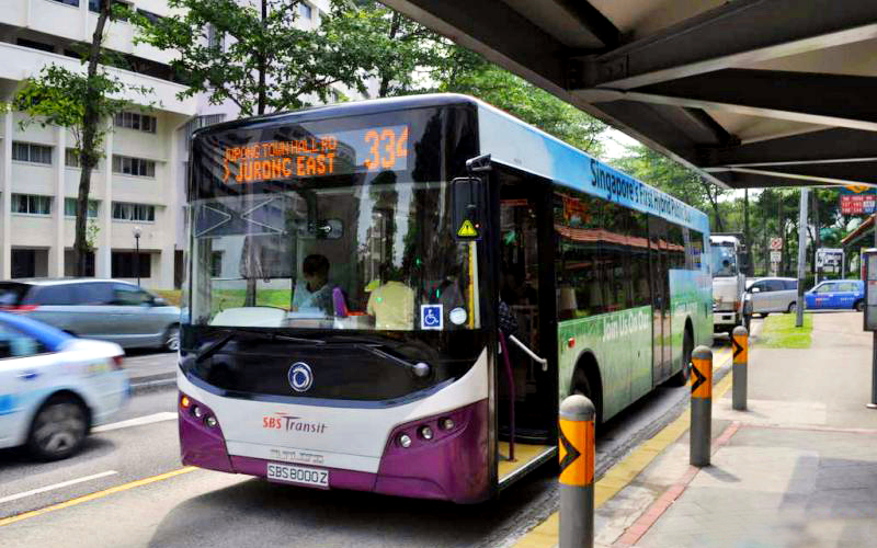 2008年，首批全镁铝混合动力公交出口新加坡。